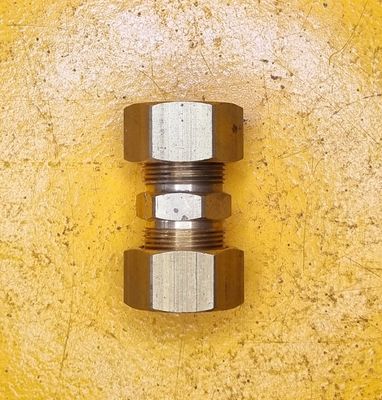BRASS COMP DOUBLE UNION 3/4" TUBE