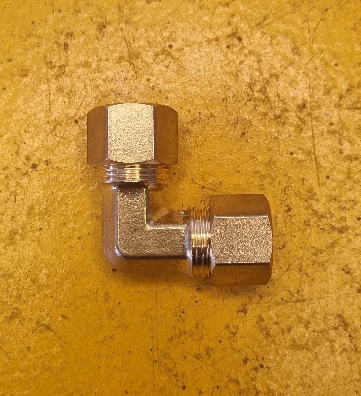 BRASS COMP UNION ELBOW 3/8 TUBE