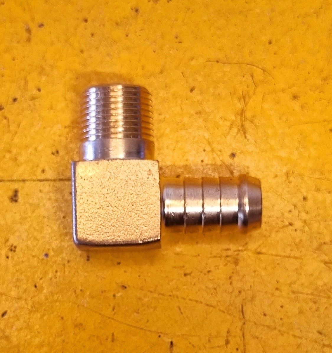 BRASS AIRLINE MALE ELBOW 5/8 HOSE X 3/8 BSP