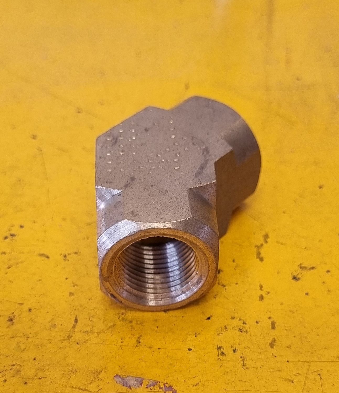 BRASS 45 DEG FEMALE ELBOW 3/8 BSP