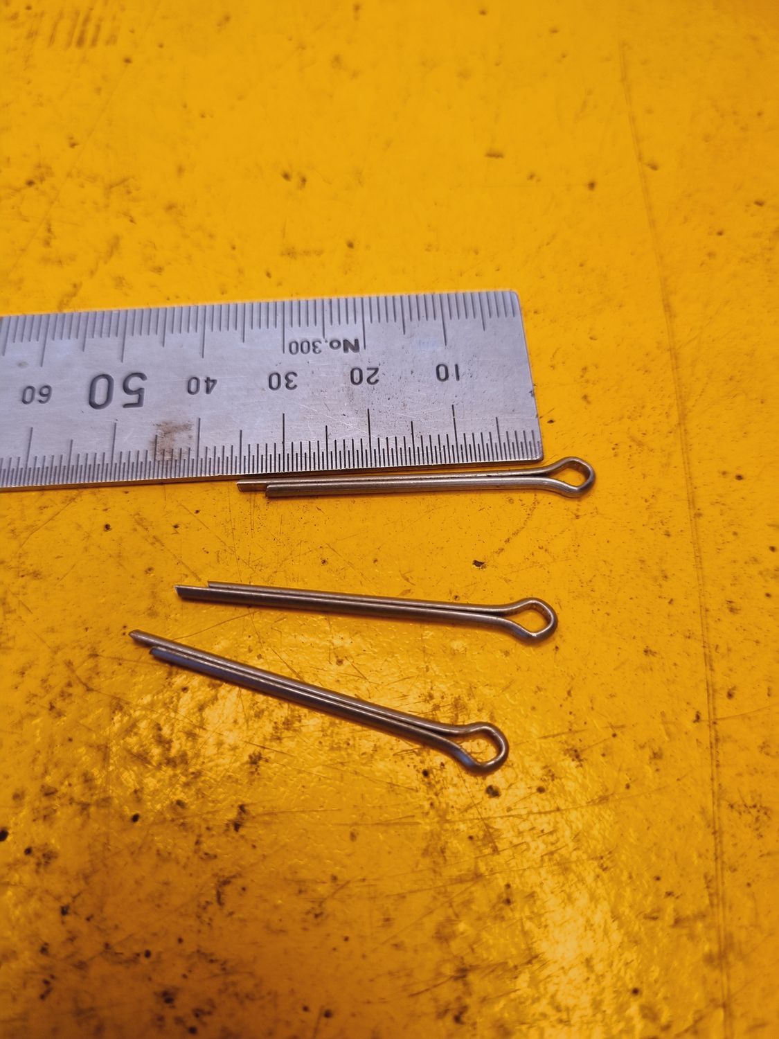 COTTER PIN M2X35