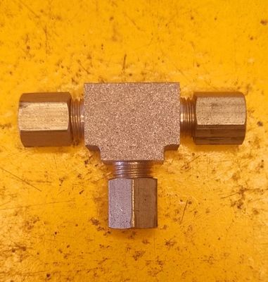 BRASS COMP UNION TEE 1/8 TUBE