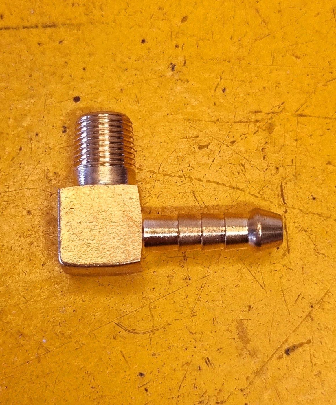 BRASS AIRLINE MALE ELBOW 5/16 HOSE X 1/4 BSP