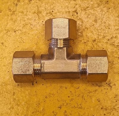 BRASS COMP UNION TEE 5/16 TUBE