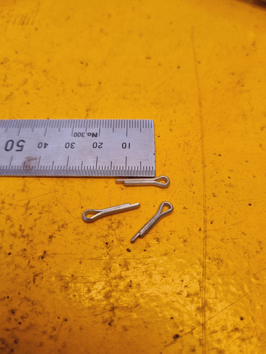 COTTER PIN M2.5X12 ZINC