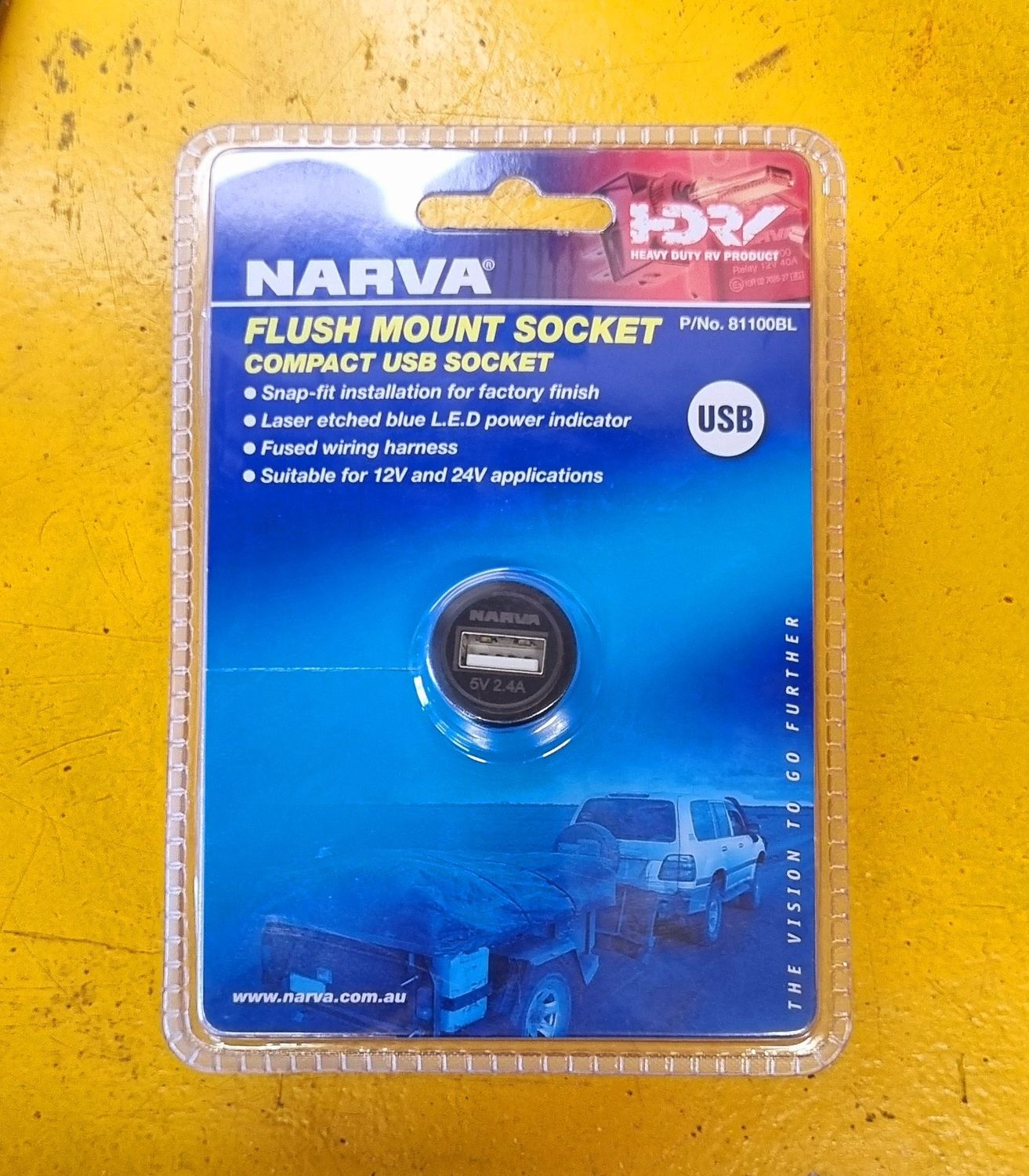 FLUSH MOUNT USB SOCKET