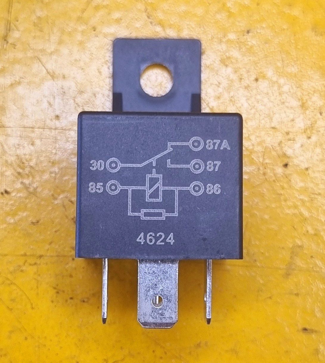 RELAY SWITCH 12V MOWER