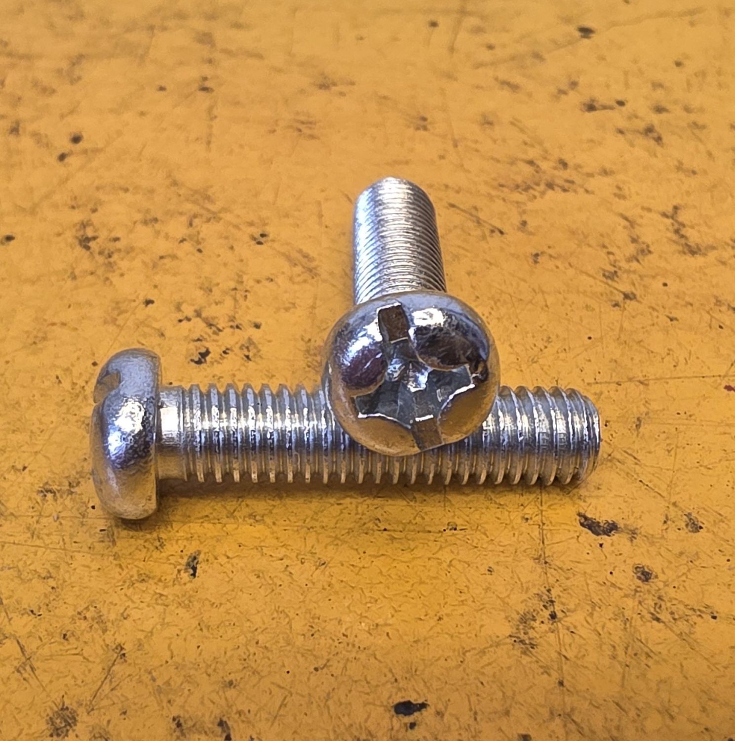 SCREW M6X25 MACHINE POZI/SLOT ZINC