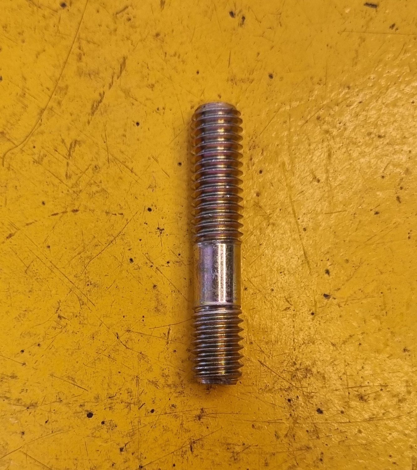 STUD MANIFOLD 7/16X2.1/4 UNC