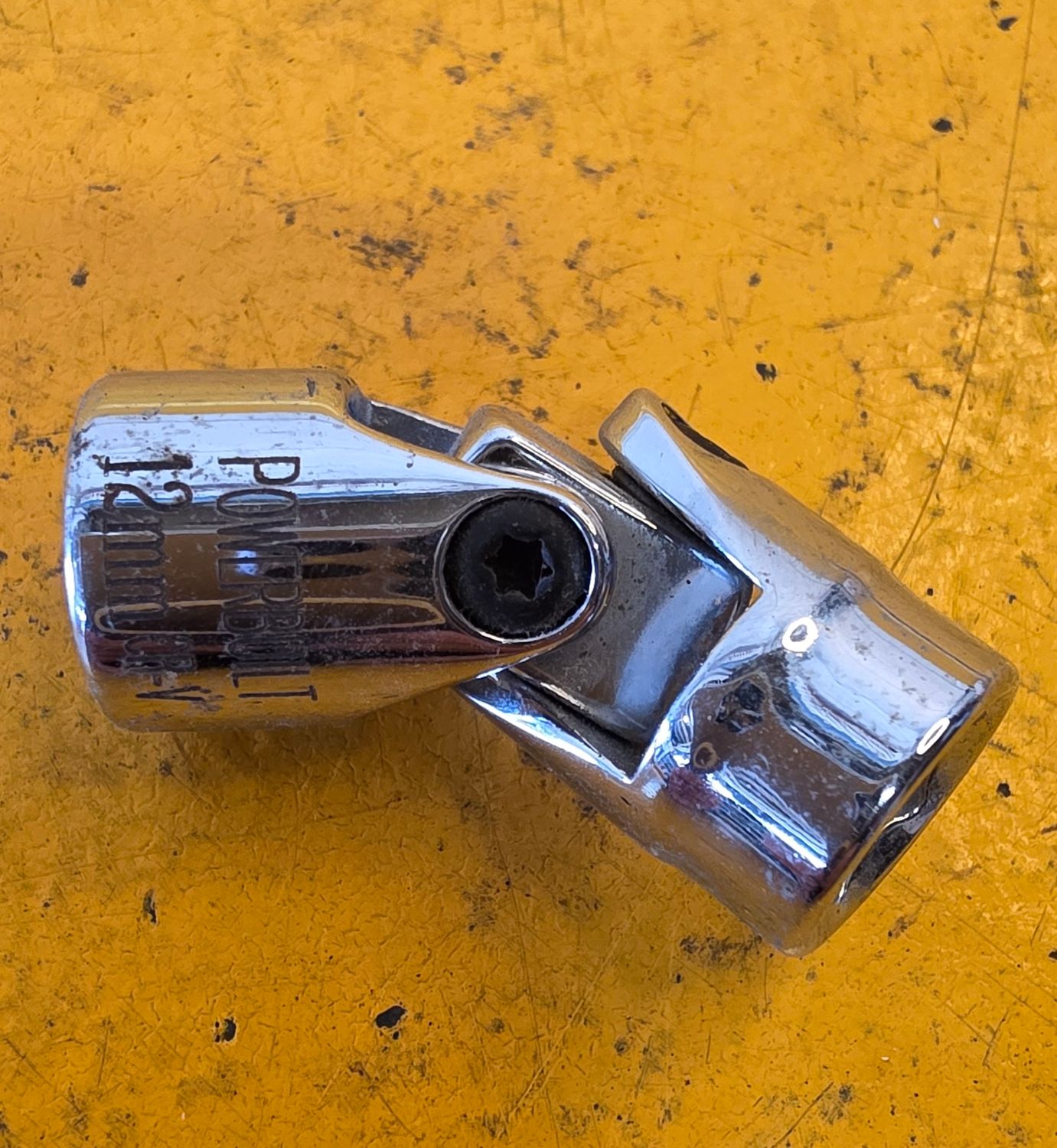 SOCKET UNIVERSAL 12MM X 3/8 DR