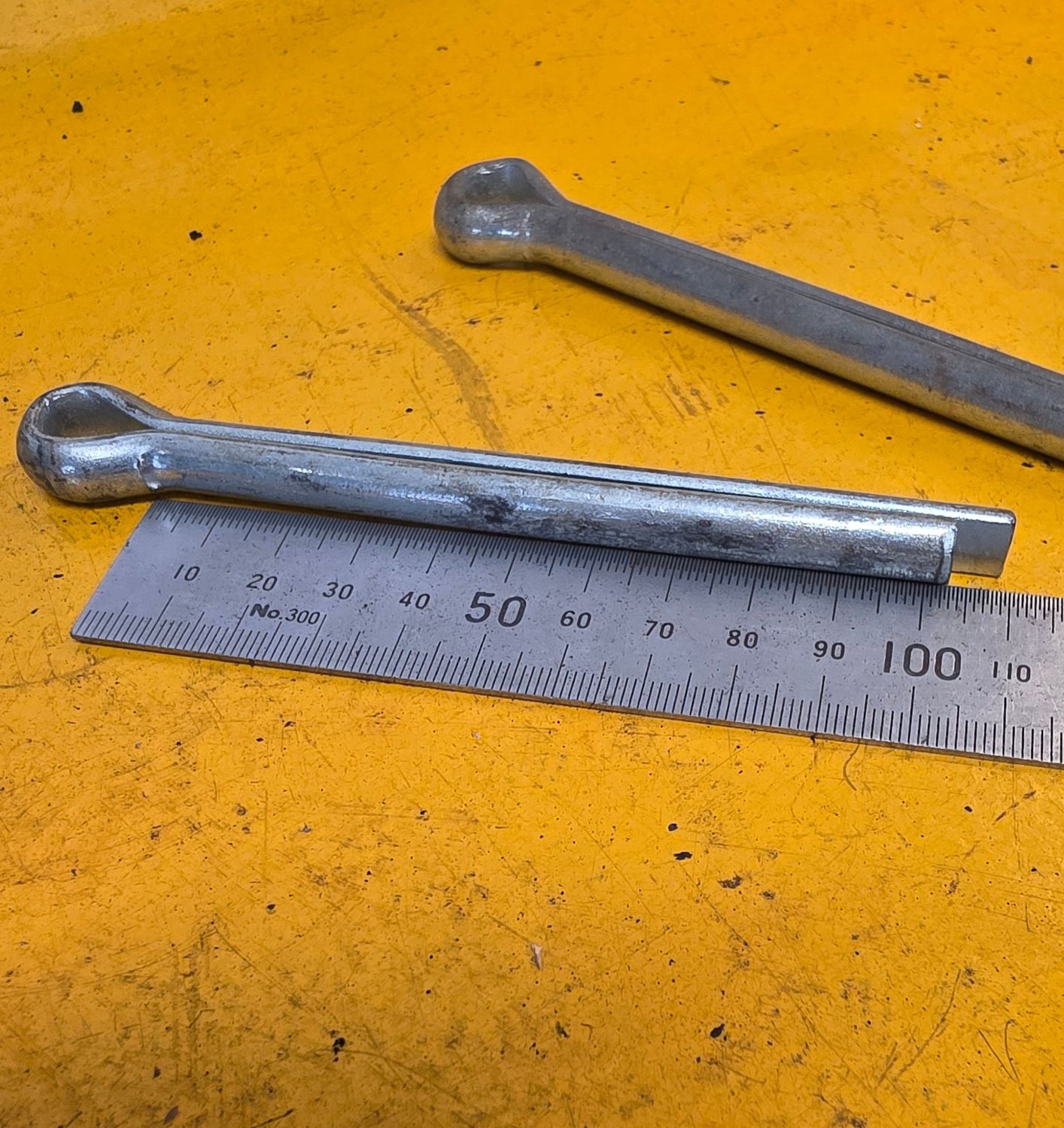 COTTER PIN M12X100 ZINC