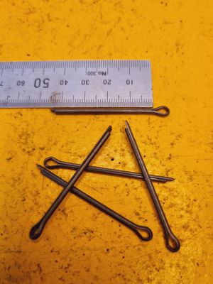 COTTER PIN 2.5X40 STEEL