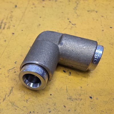 BRASS FFM11 TUBE ELBOW M6