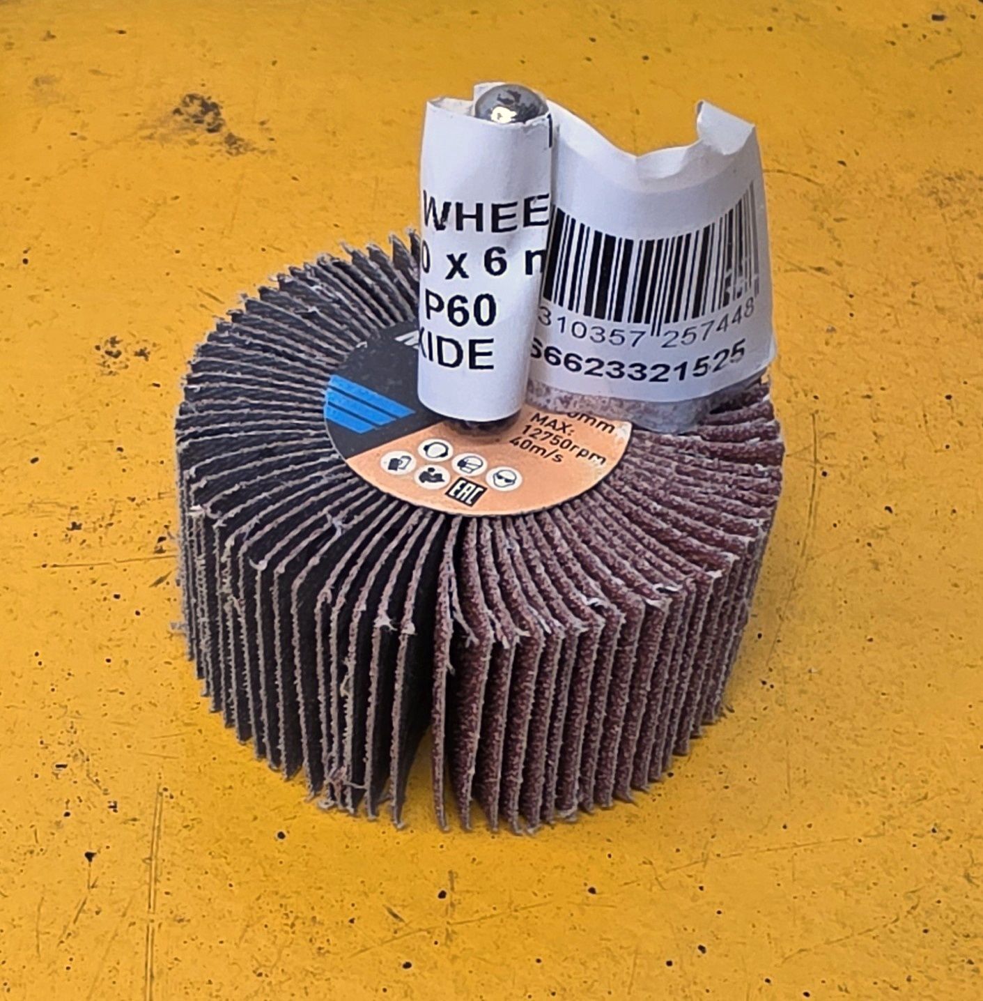 FLAP WHEEL 60X30X6 P60