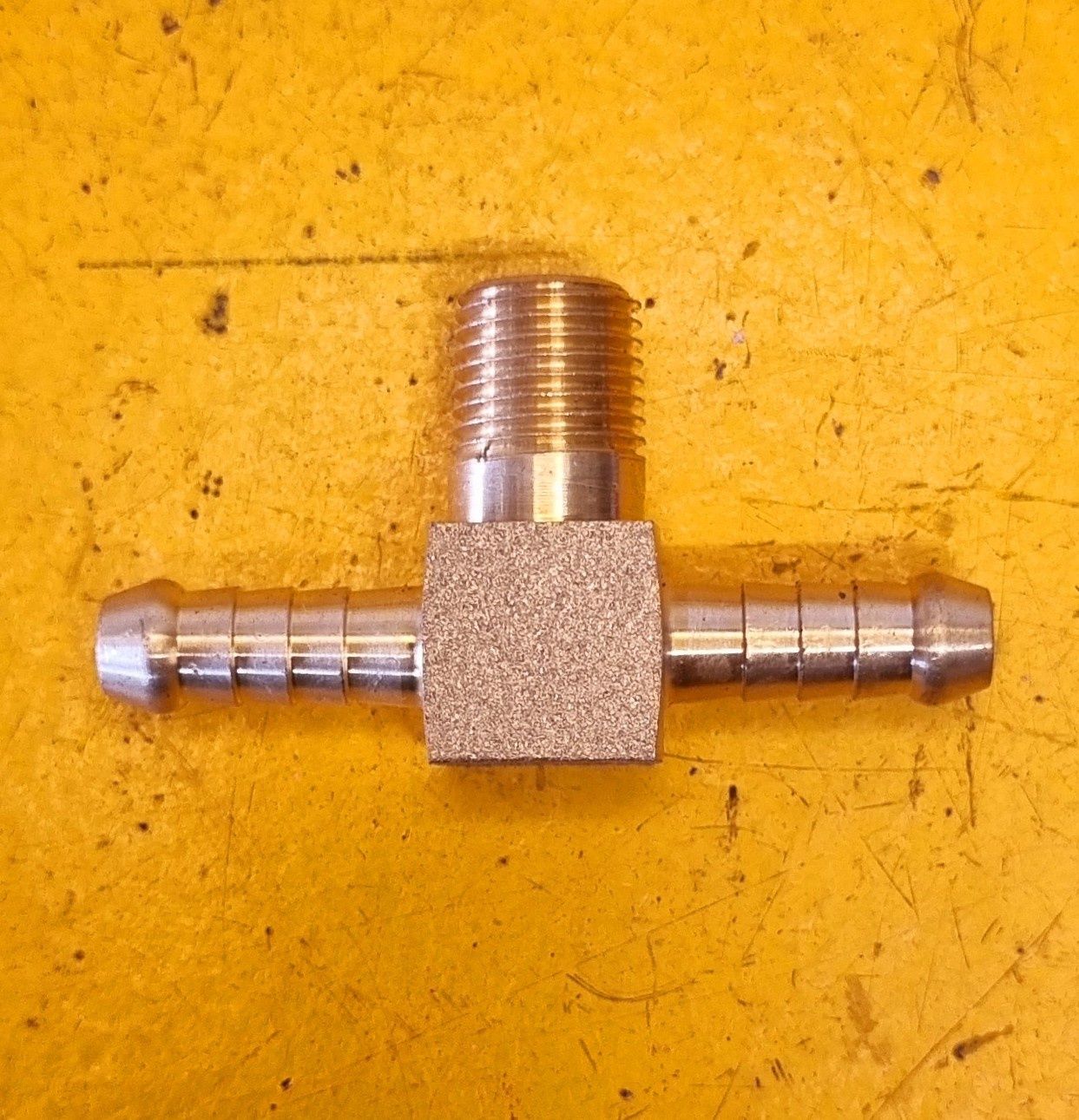 BRASS AIRLINE MALE BRANCH TEE 3/8 HOSE X1/4 BSP