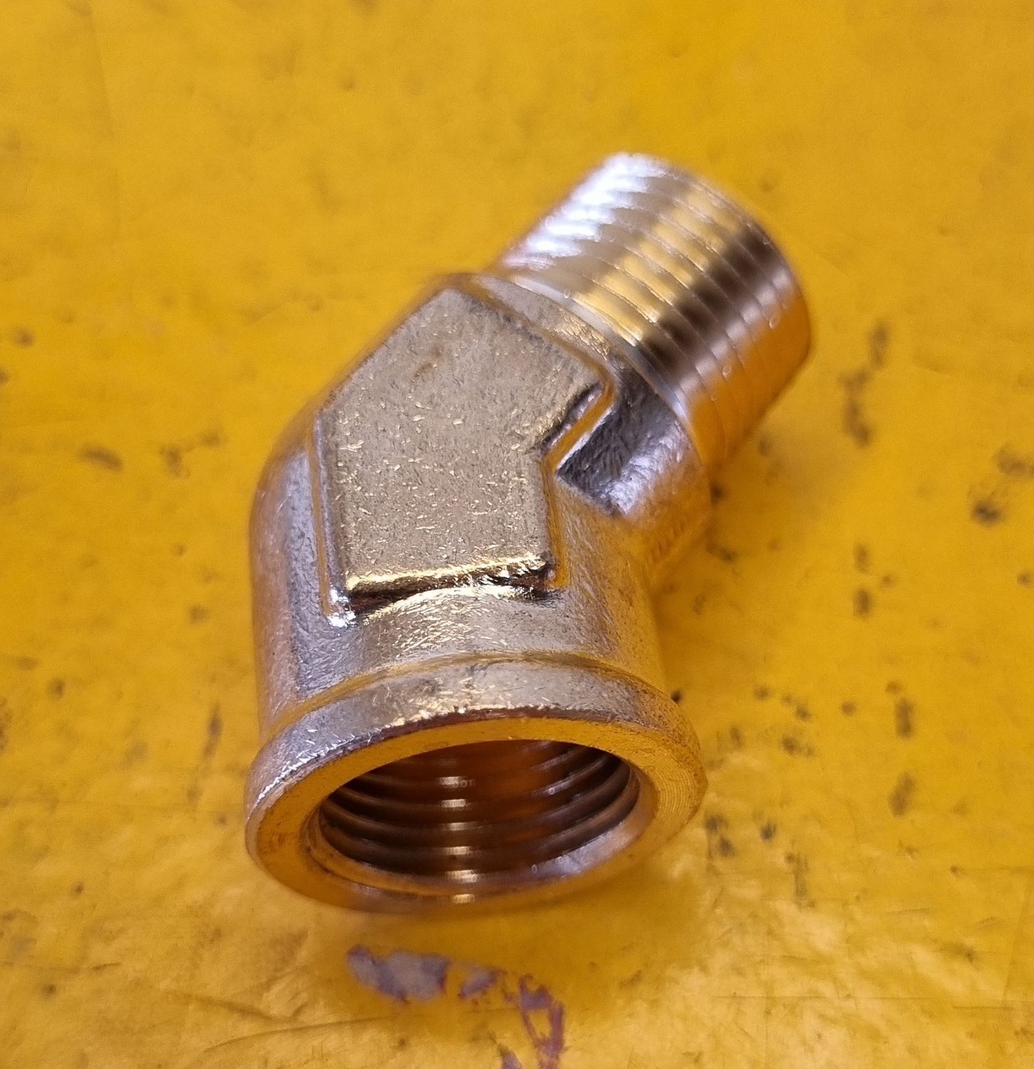 BRASS M/F 45 DEG ELBOW 3/8 (M) X 3/8 (F) BSP