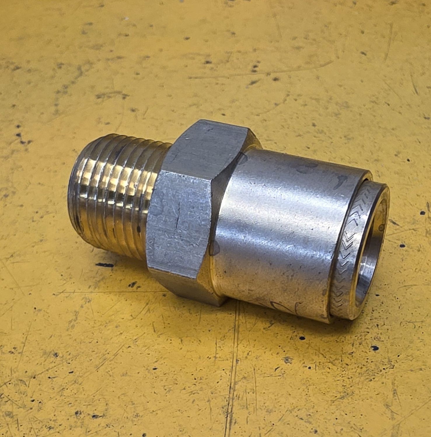 BRASS FF3 MALE CONNECT 1/2 TUBE X 1/4 NPT