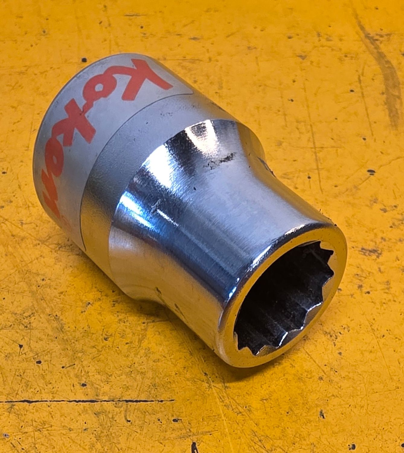 SOCKET 18MM X 3/4 DR REGULAR 12PT