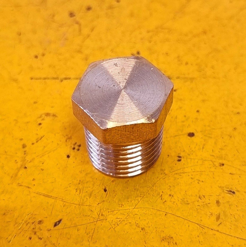 BRASS HEX PLUG HOLLOW 3/8 BSP