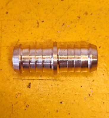 BRASS AIRLINE JOINER 5/8 HOSE