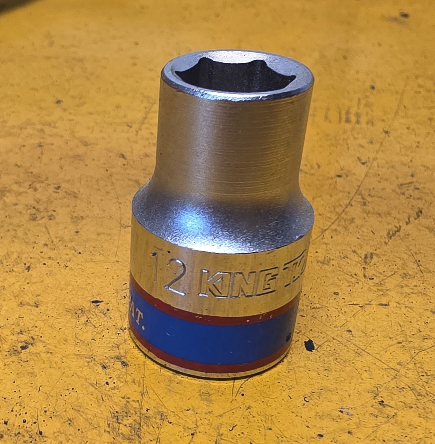 SOCKET 12X1/2DR REG 6PT - KING TONY