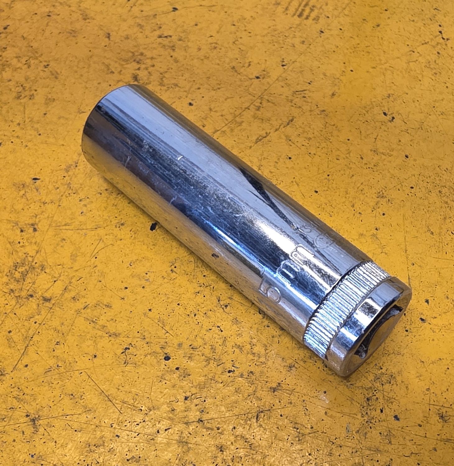 SOCKET 15X1/2DR DEEP 6PT SATA