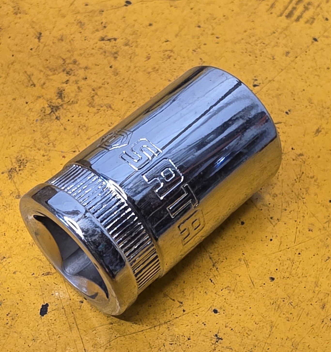 SOCKET 17X1/2DR REG 12PT SATA