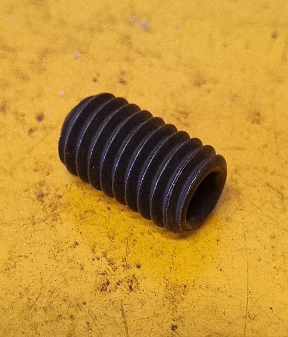 GRUB SCREW 1/2x1 UNC