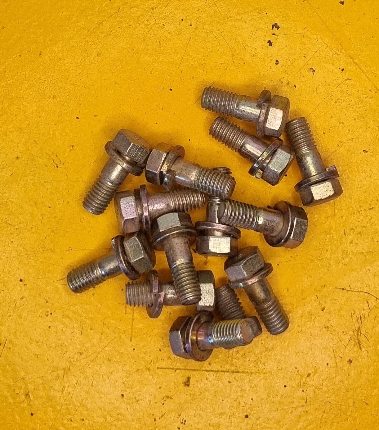 BOLT M8X22 PA YZP