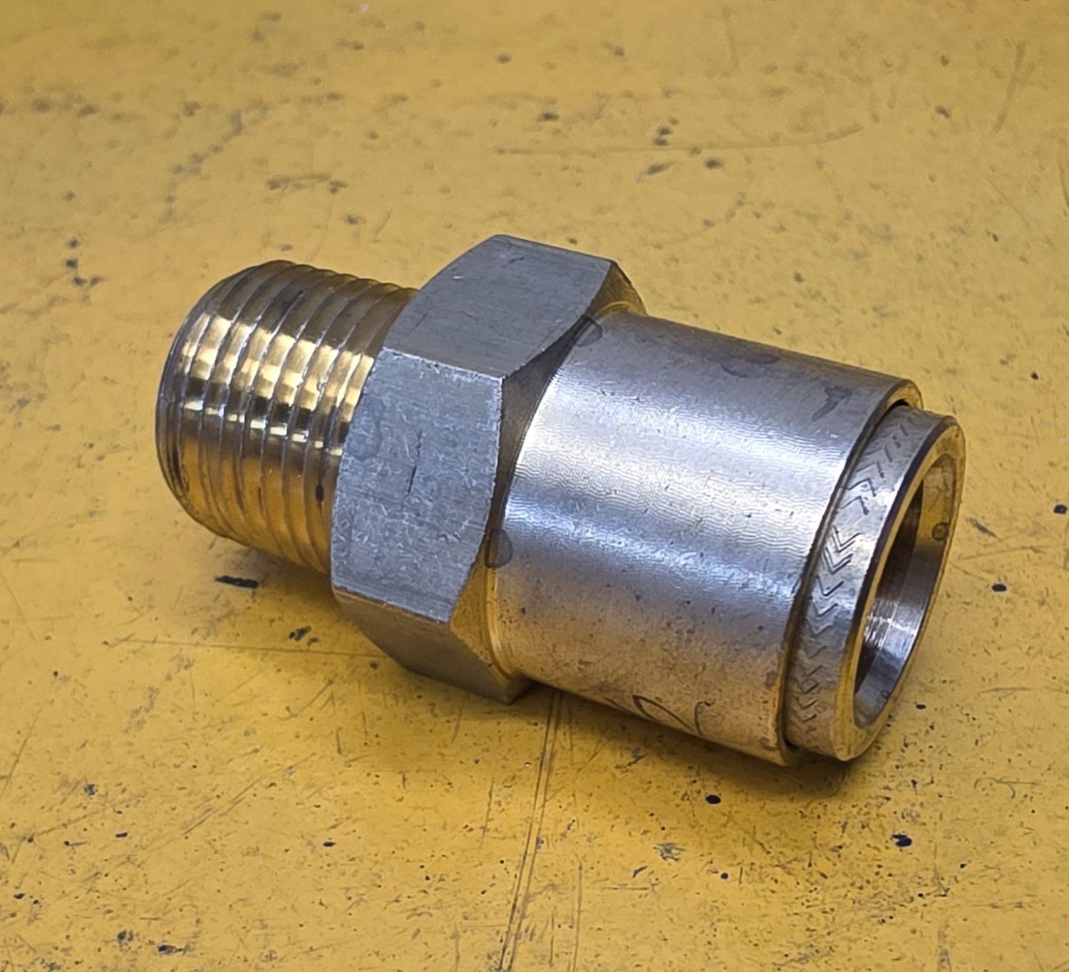 BRASS FF3 MALE CONNECT 1/2 TUBE X 3/8 NPT