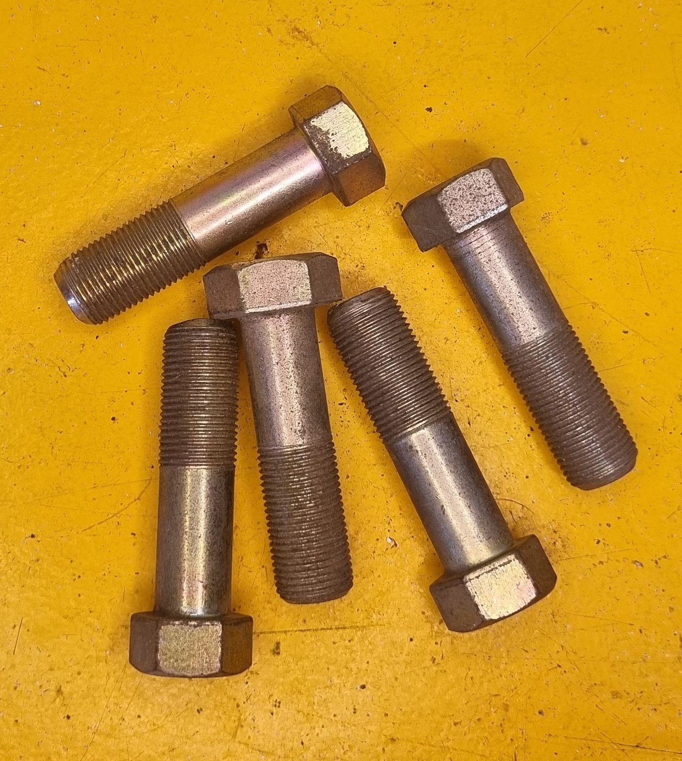 BOLT M18X65 1.5 FINE YZP JIS