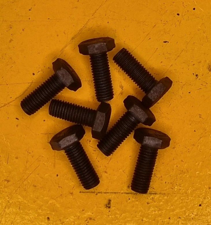 BOLT 1/4X5/8 UNF GR5 BLK