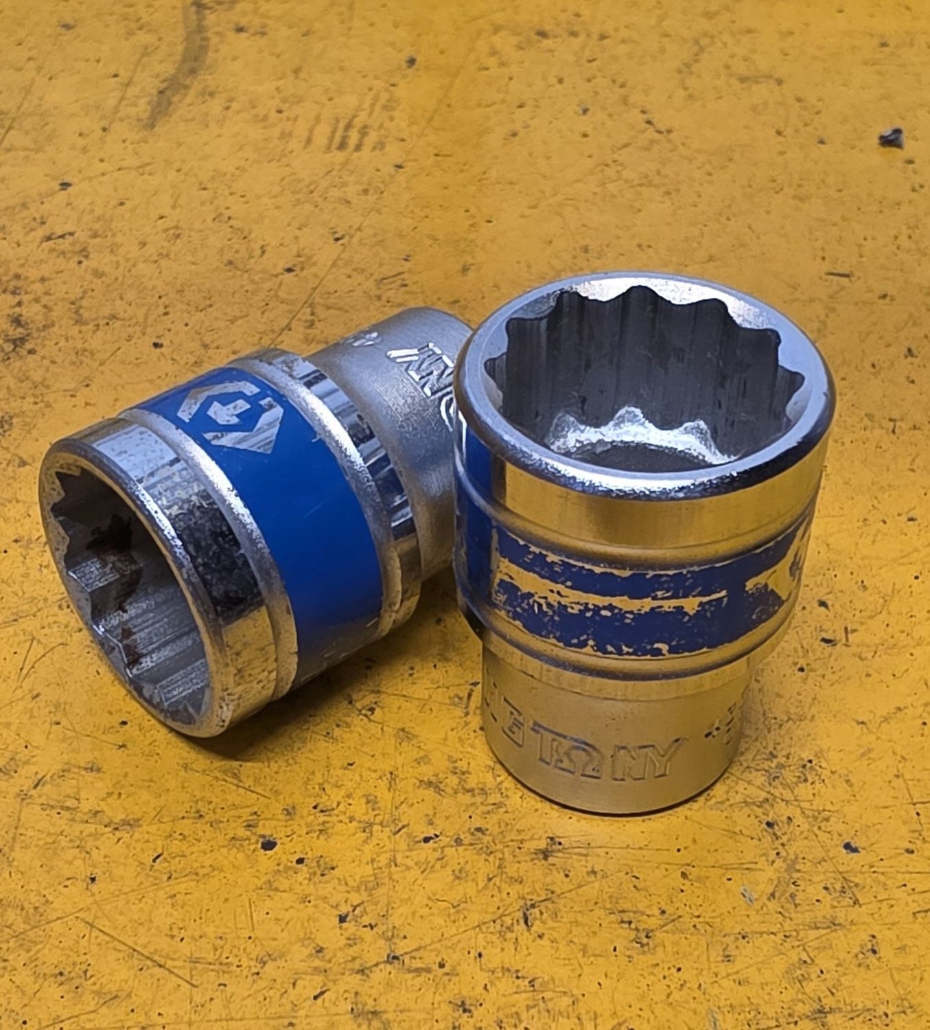 SOCKET 20X1/2DR REG 12PT KING TONY