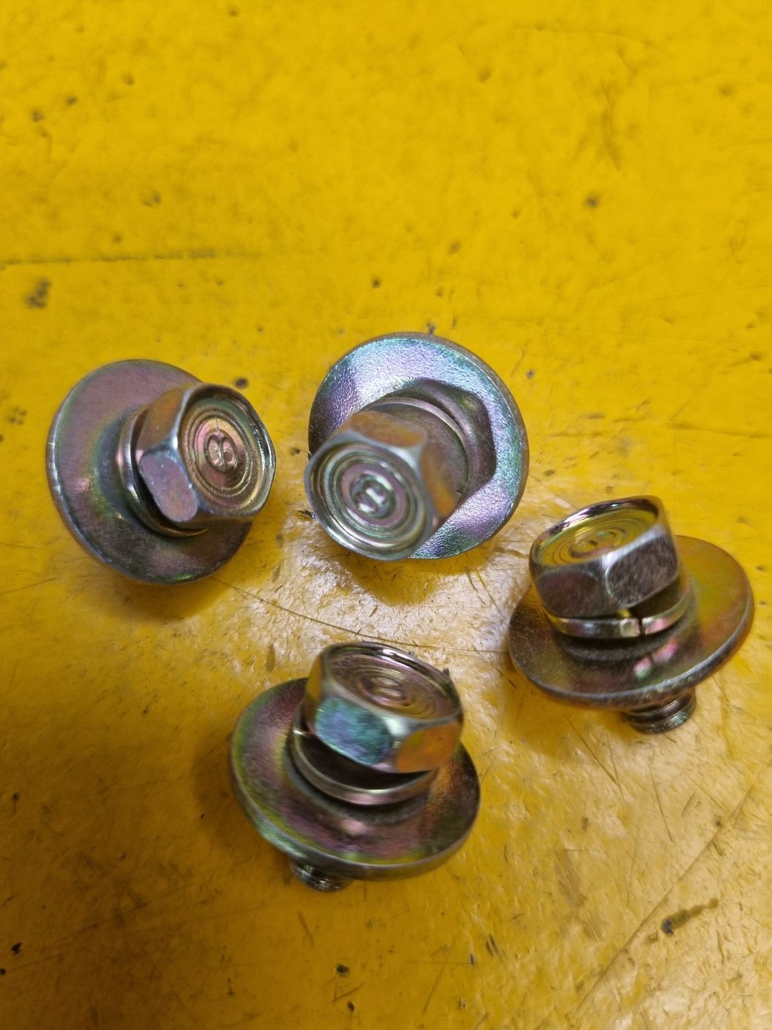 BOLT M6X12 PA FLAT/SPRING WASHER YZP