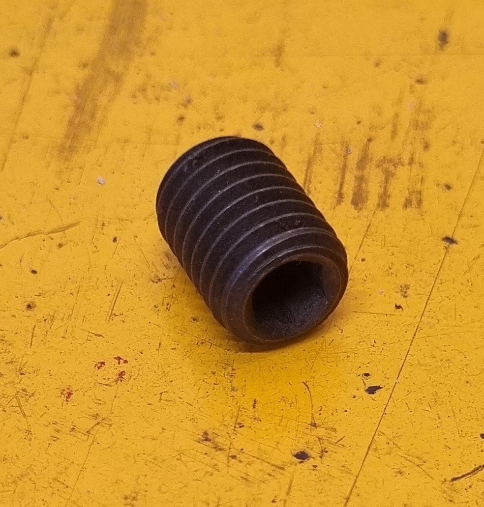 GRUB SCREW M8X10 BLK