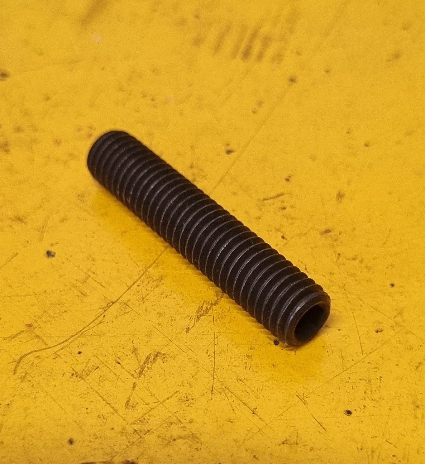 GRUB SCREW M12X30 1.75 STD BLK