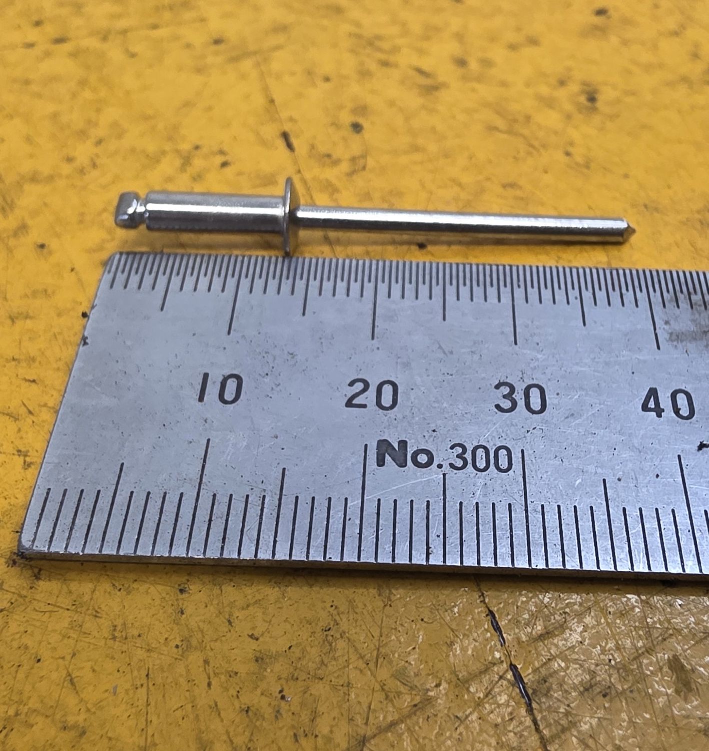 RIVET 4-4 SS304