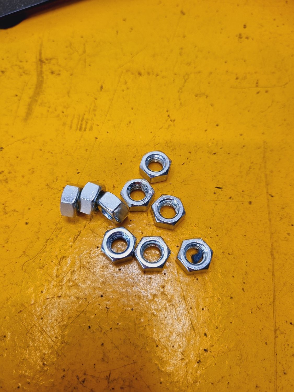 NUT 5/16 UNC ZINC