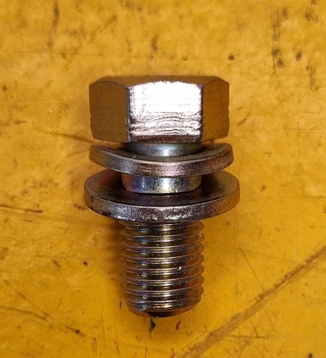BOLT M10X20 1.25 FINE PA YZP JIS
