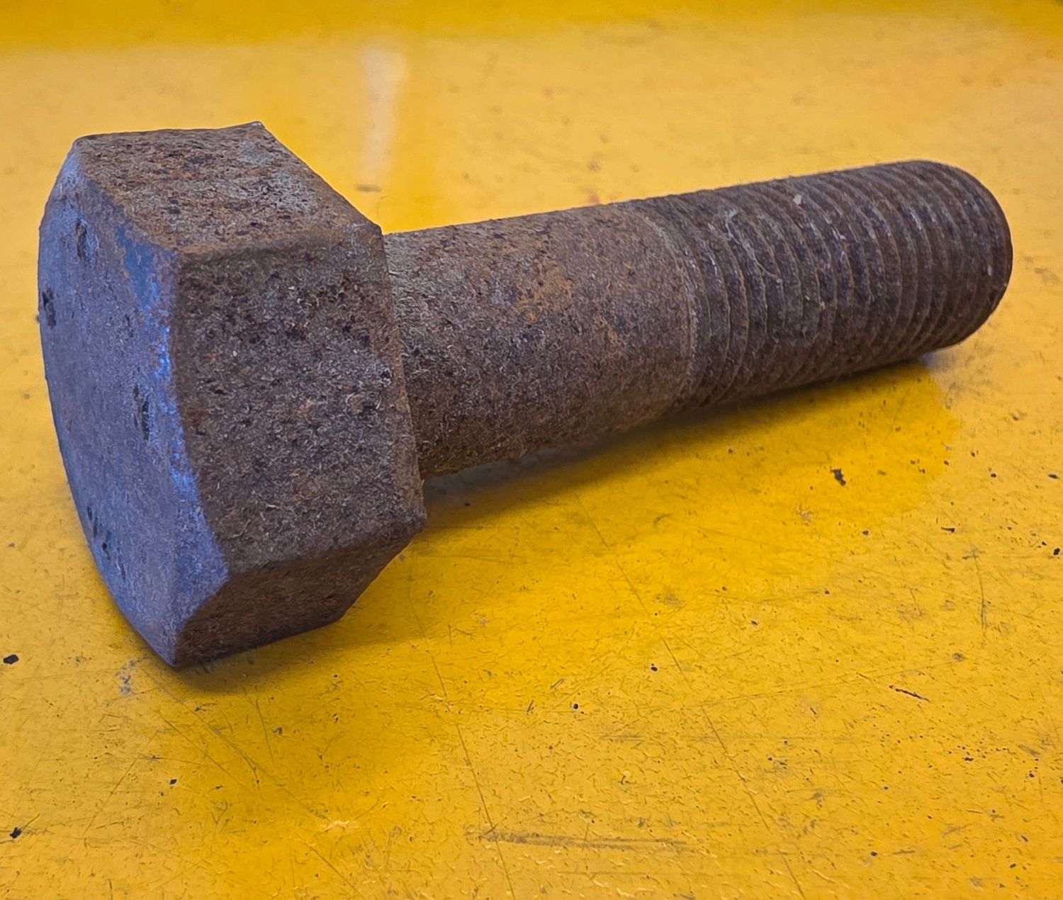 BOLT 11/16X2.1/2 BSF BLK