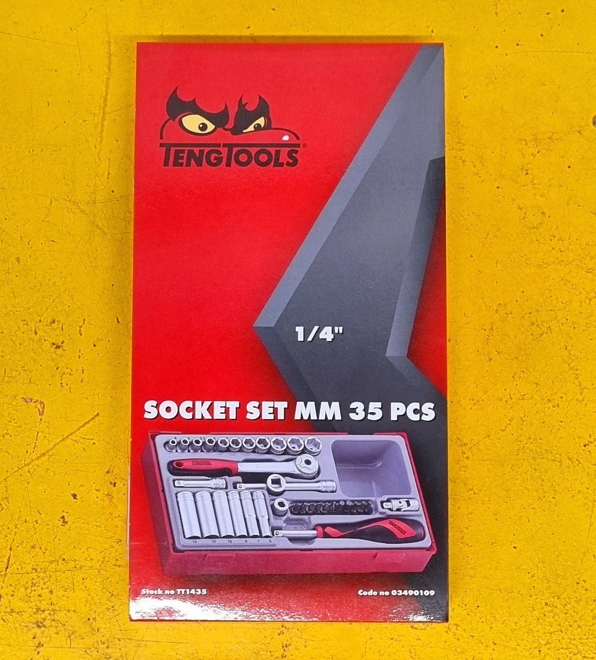 SOCKET SET 1/4 DR 35PC TENG TOOLS