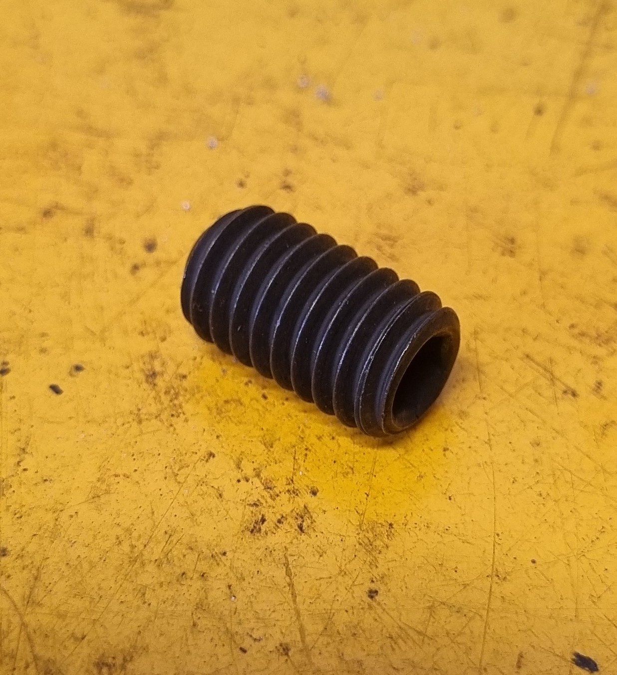 GRUB SCREW 5/16X1/2 UNC