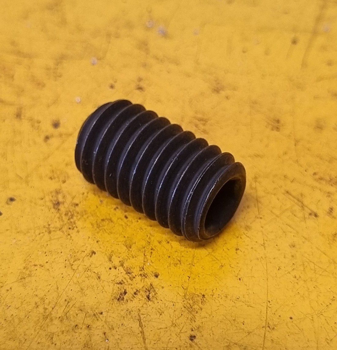 GRUB SCREW 1/2X5/8 BSW