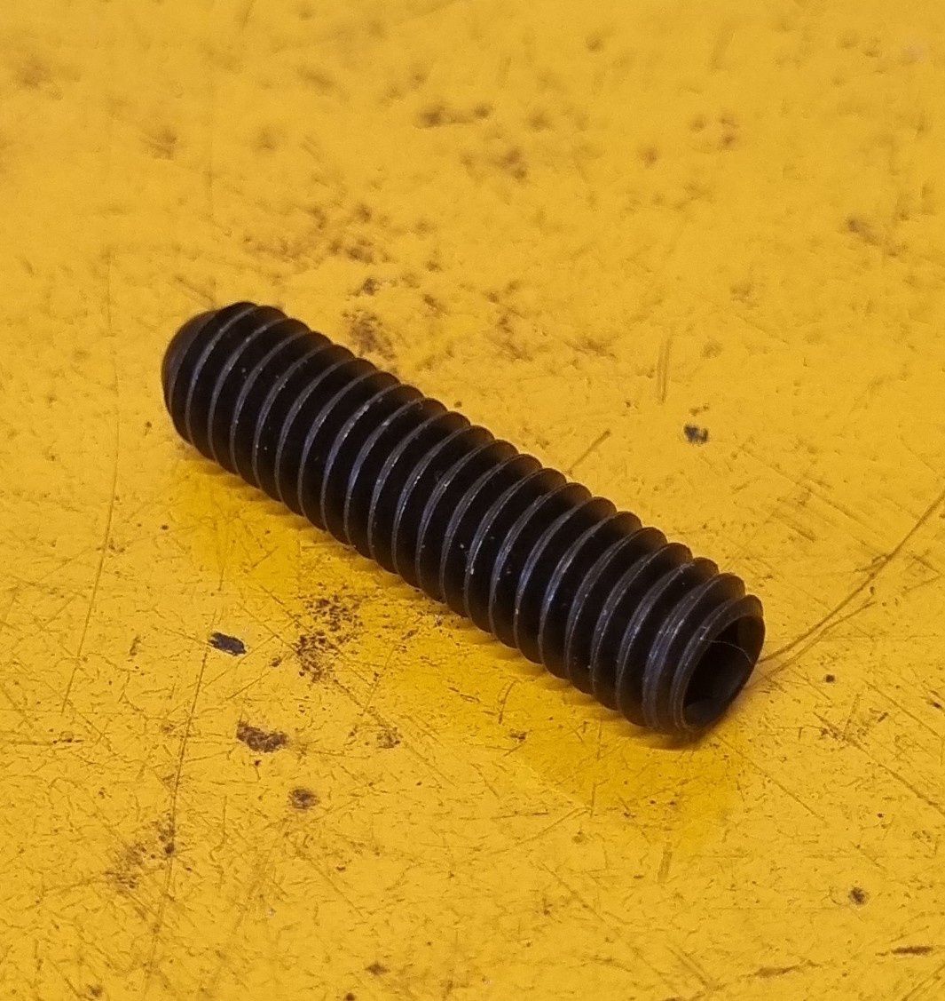GRUB SCREW 5/8X3 UNC