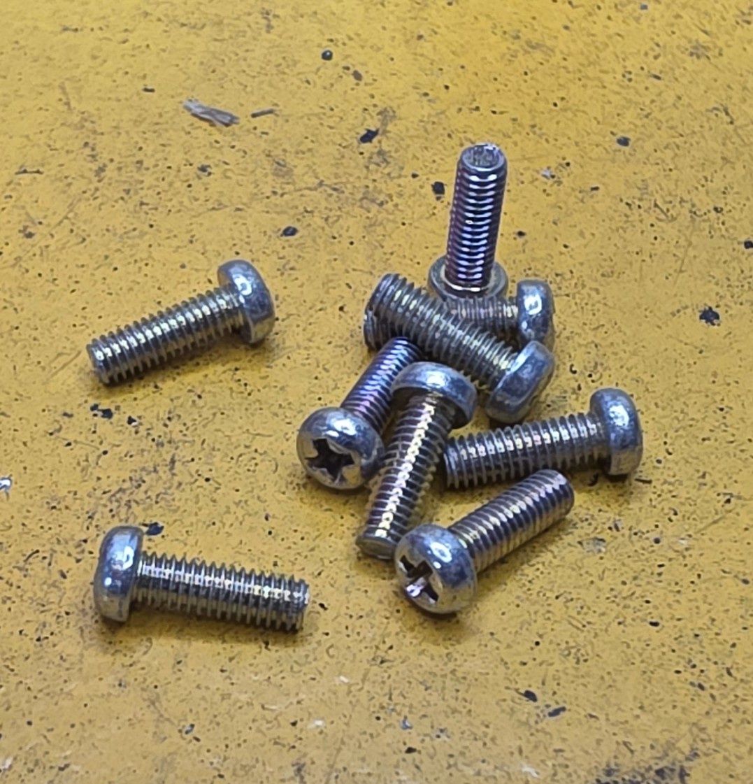 SCREW M2.6X5 0.45 PITCH PHILLIPS YZ