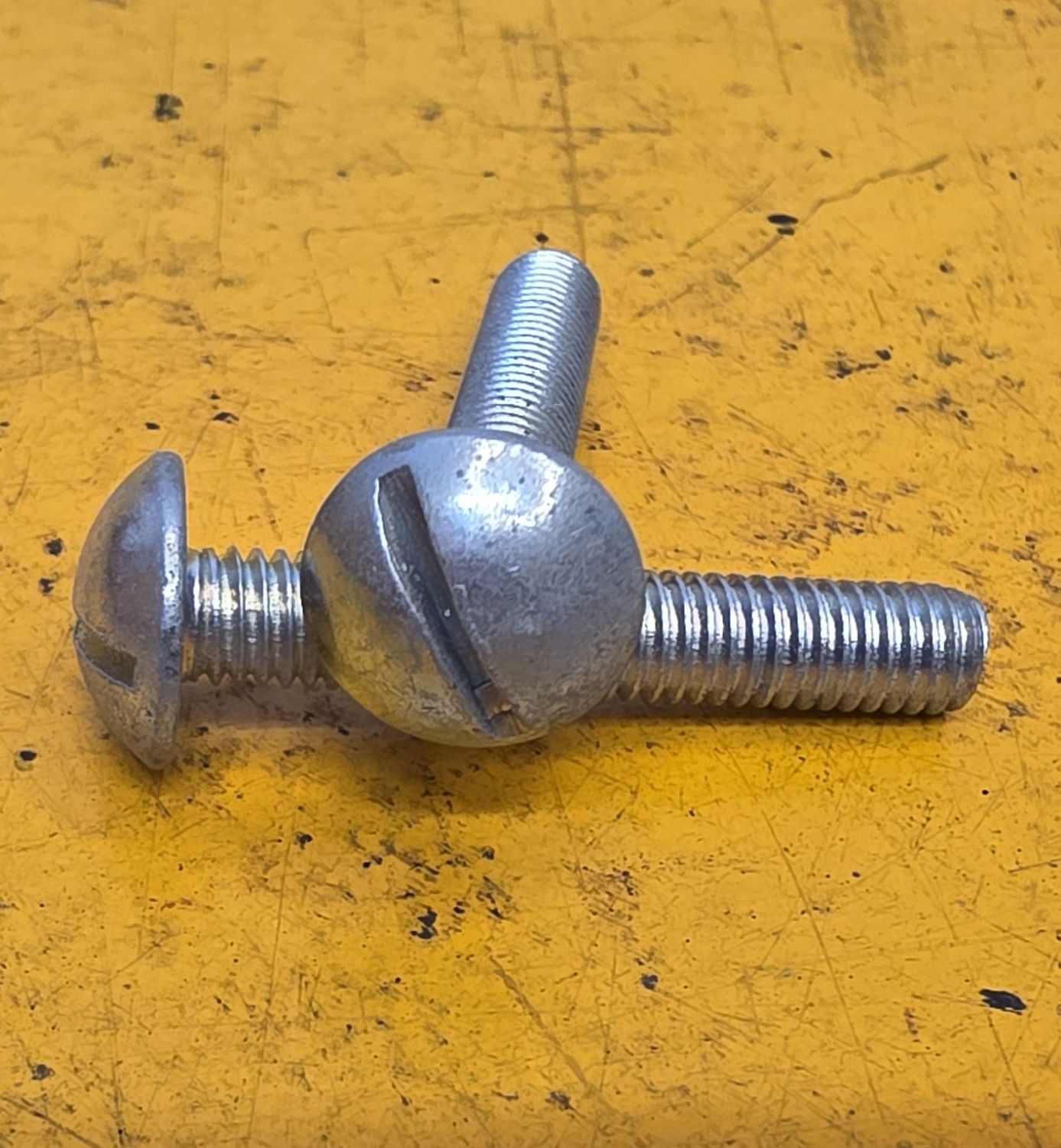 SCREW M6X35 MACHINE SLOT RAISED HEAD ZINC
