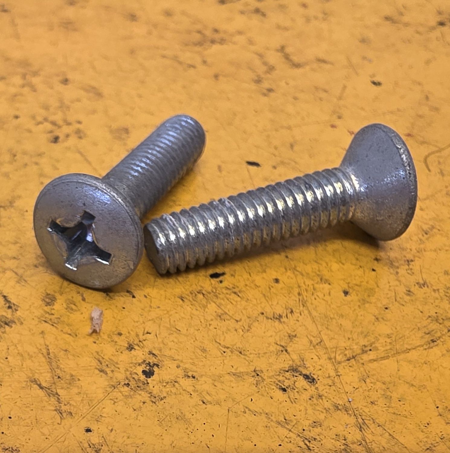 SCREW M6X22 MACHINE CSK POZI ZINC