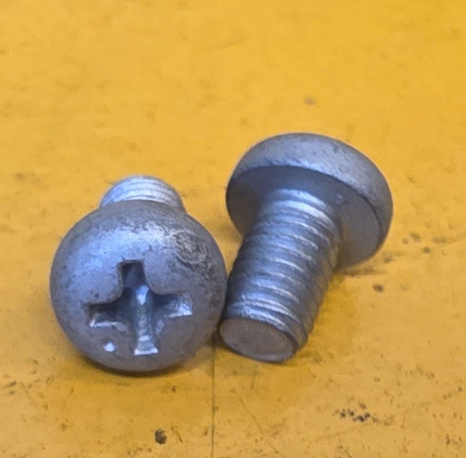 SCREW M5X8 PHILLIPS PANHEAD ZINC