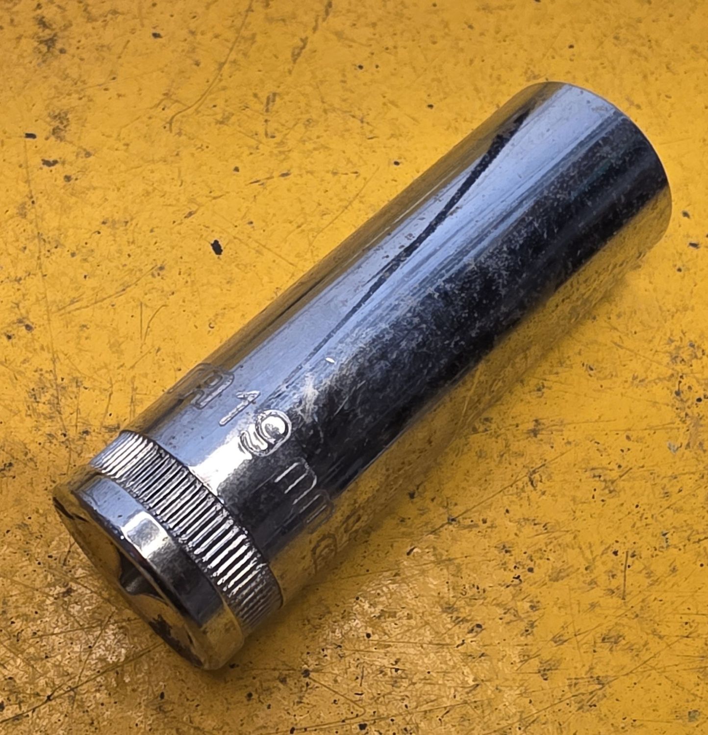 SOCKET 19X1/2DR DEEP 6PT SATA