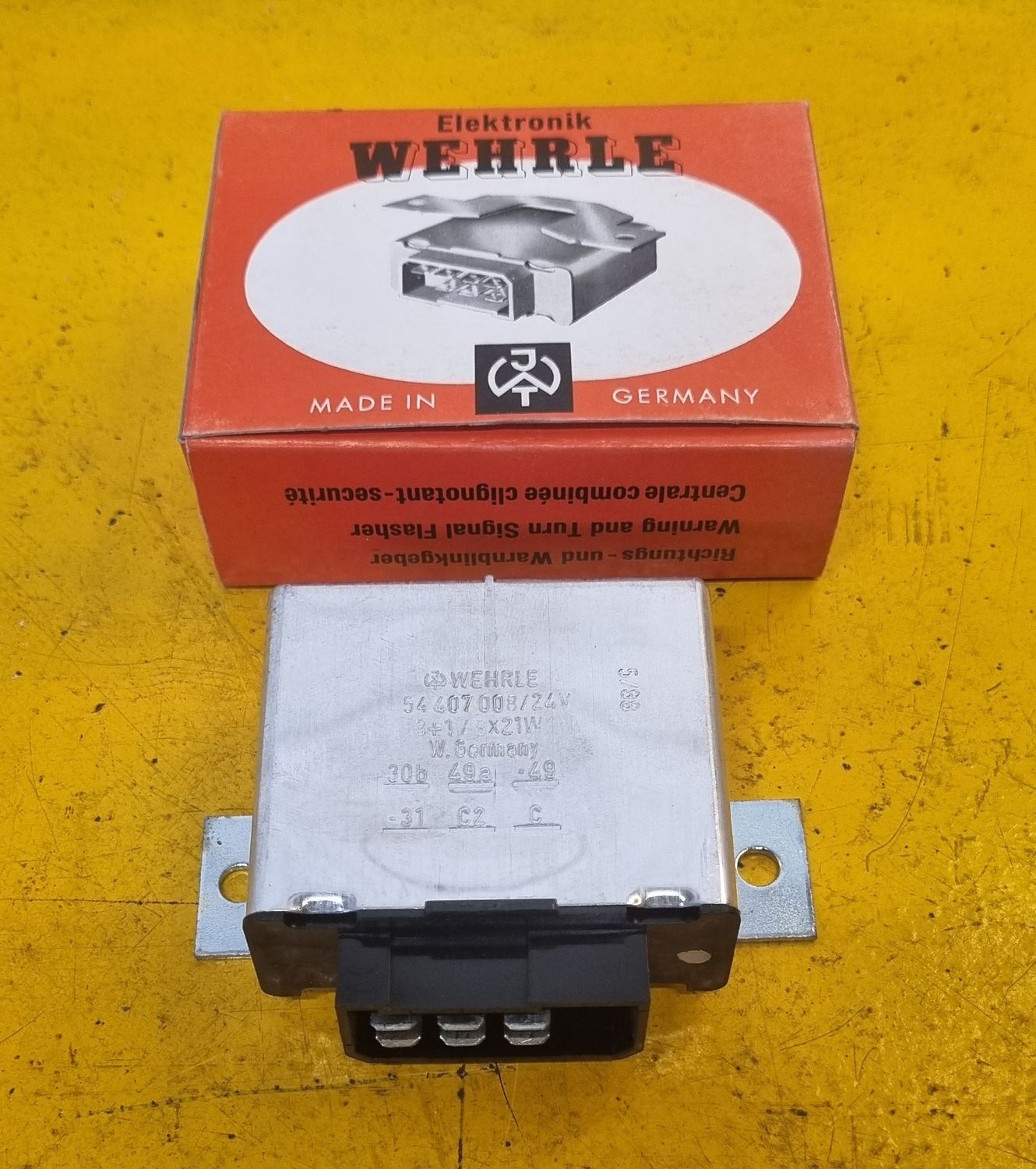 FLASHER UNIT 24V 6PIN WEHRLE 3+1